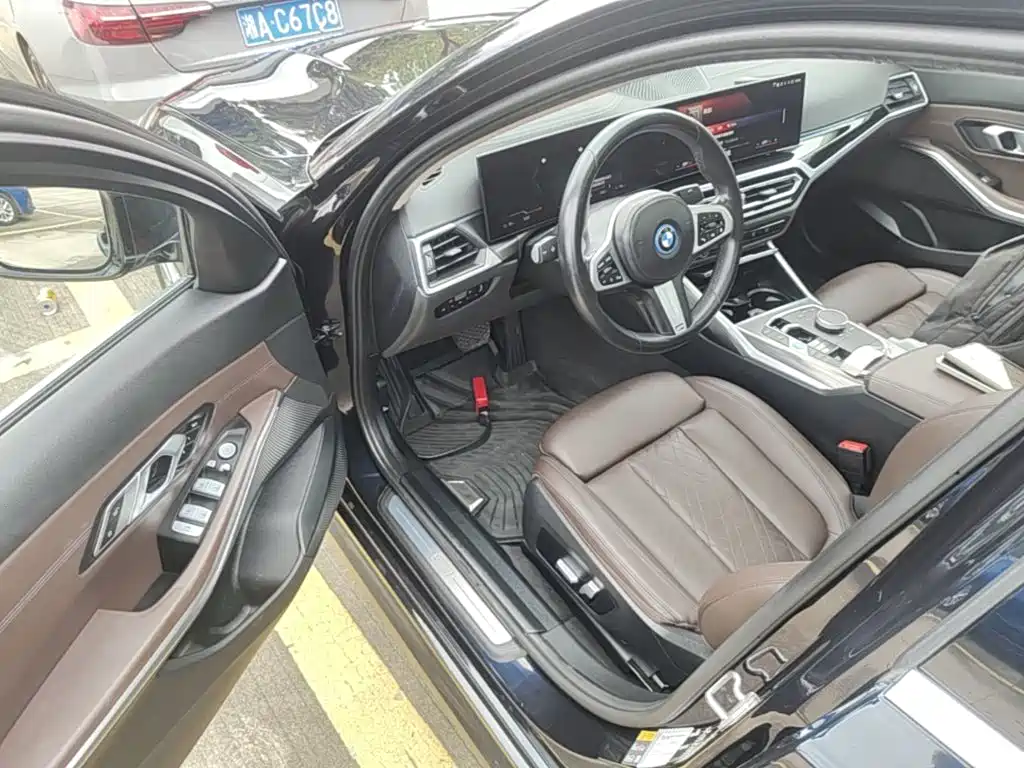 BMW i3 2022 — фото 16