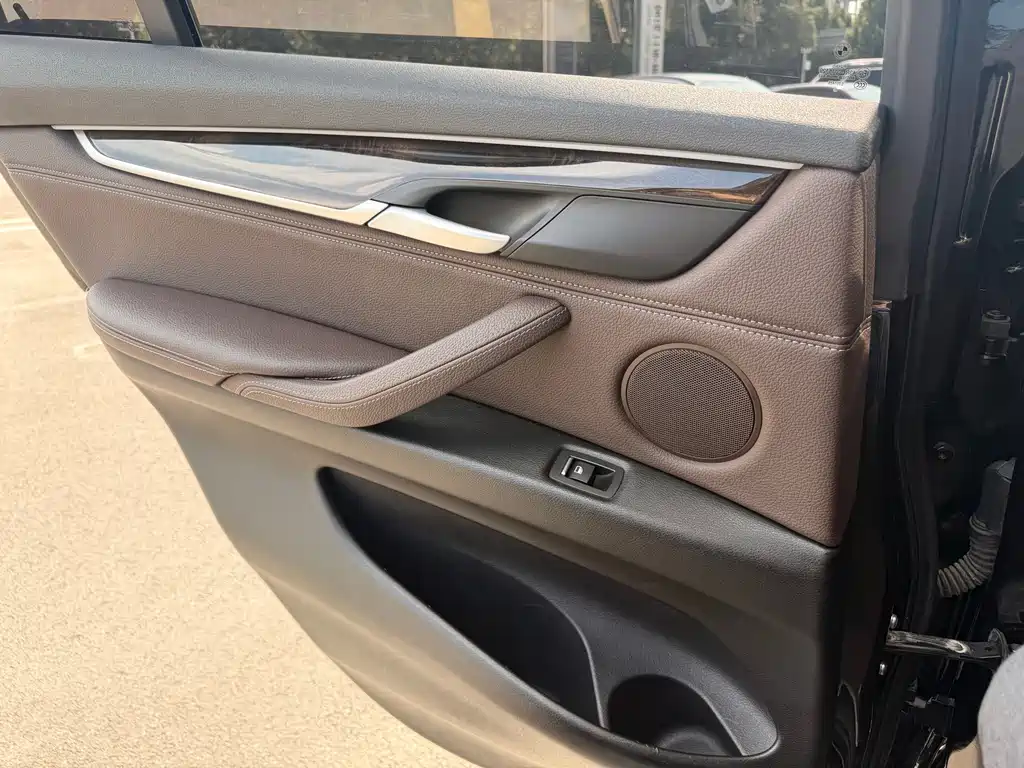 BMW X5 2017 — фото 16