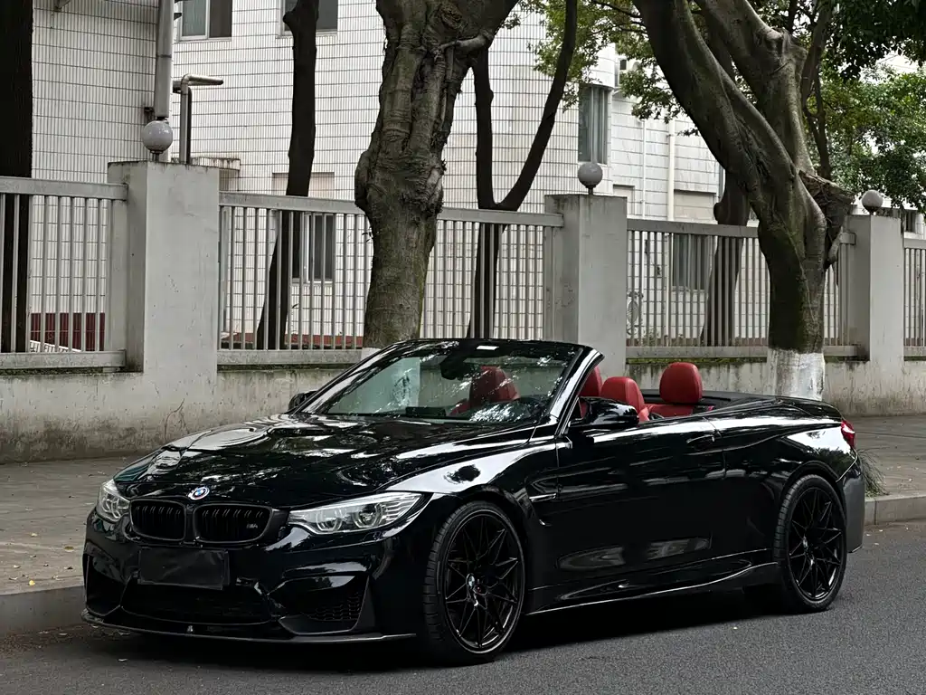 BMW M4 2015