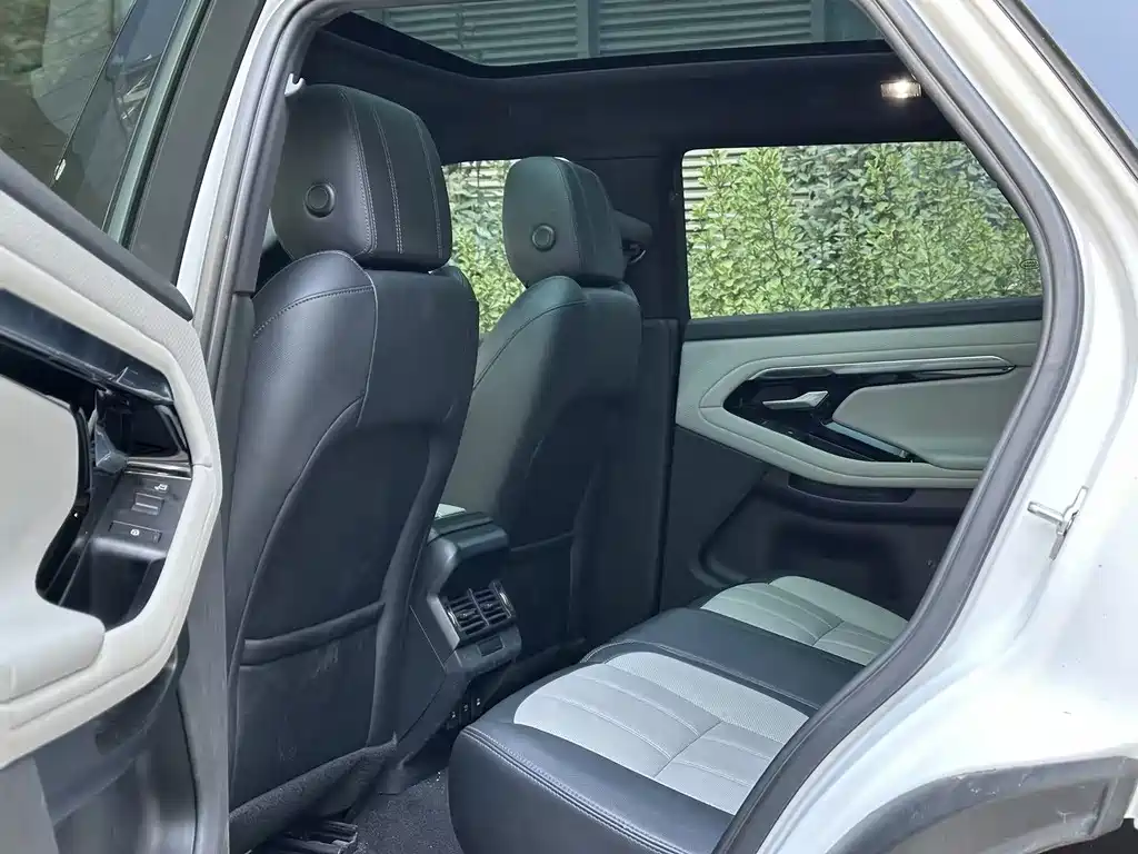 Land Rover Evoque 2020 — фото 12