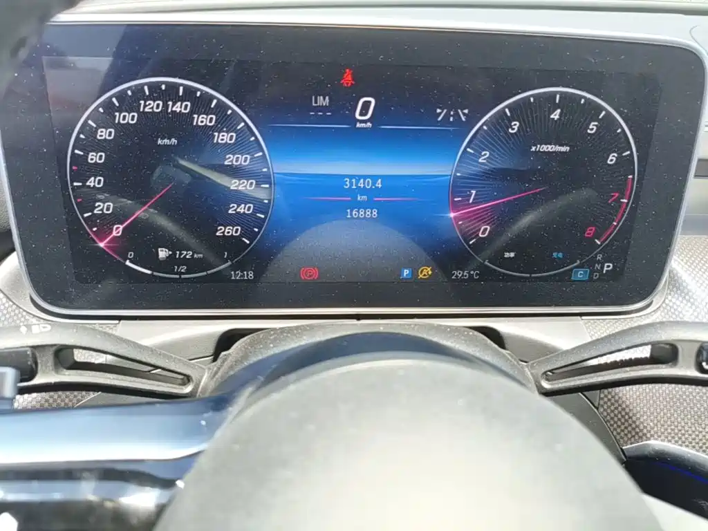 Mercedes-Benz C-Class 2023 — фото 12
