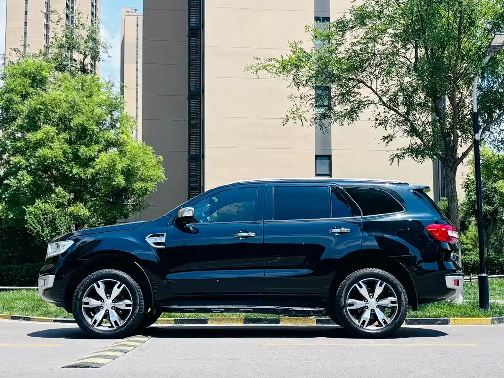 Ford Everest 2015 — фото 4