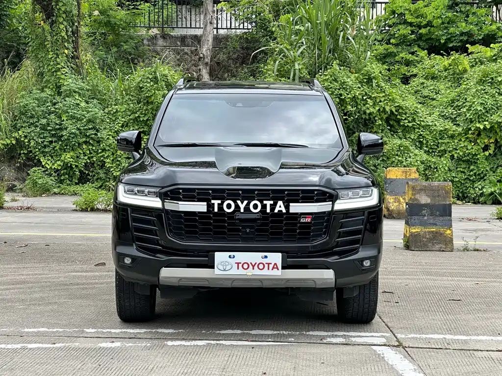 Toyota Land Cruiser 2023 — фото 2