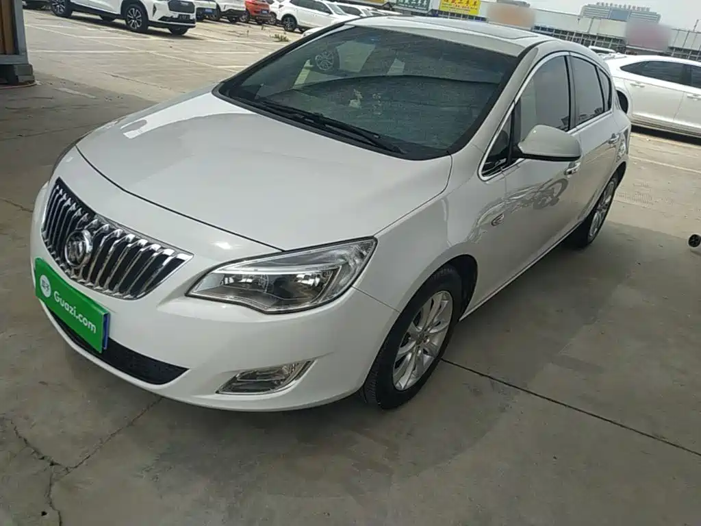 Buick Excelle 2015 — фото 2