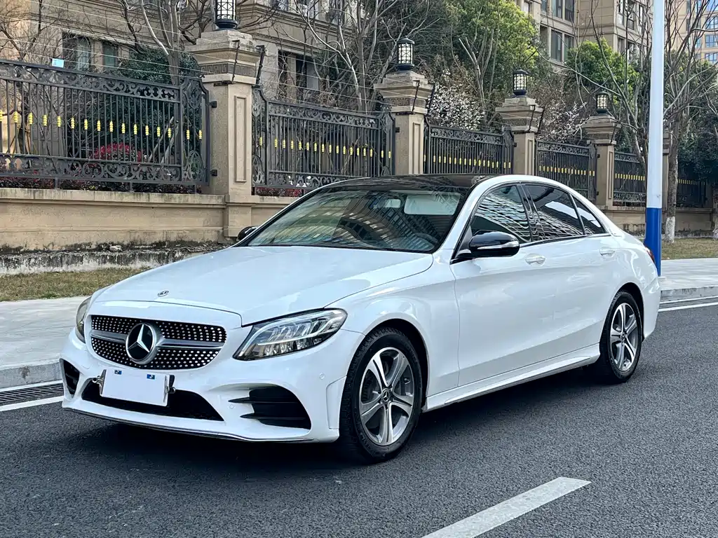 Mercedes-Benz C-Class 2020 — фото 1