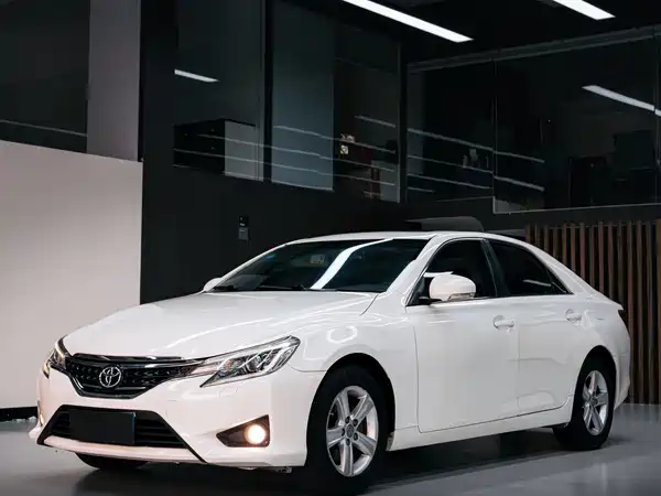 Toyota Reiz 2013