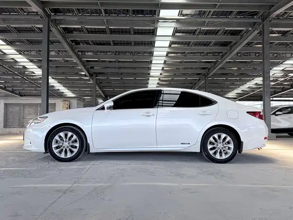 Lexus ES 2014