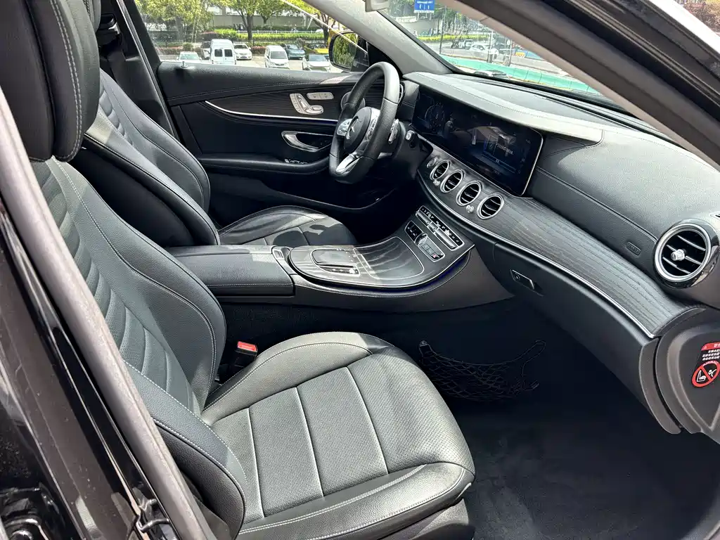Mercedes-Benz E-Class 2019 — фото 7