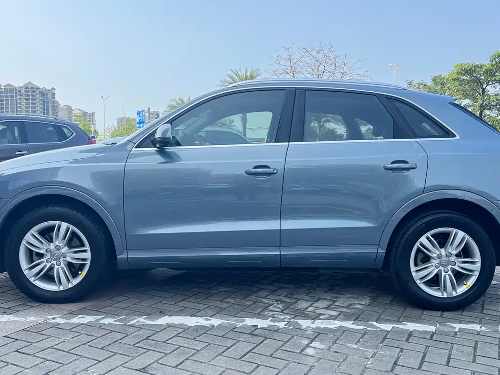 Audi Q3 2015 — фото 5