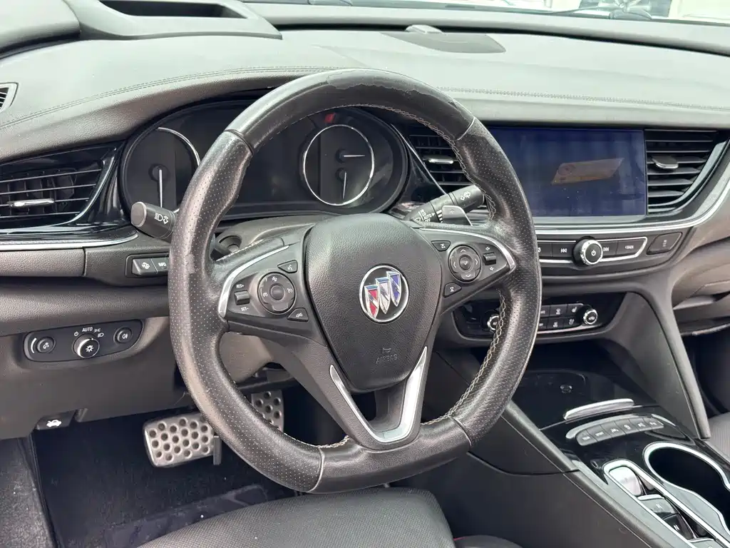Buick Regal 2020 — фото 16