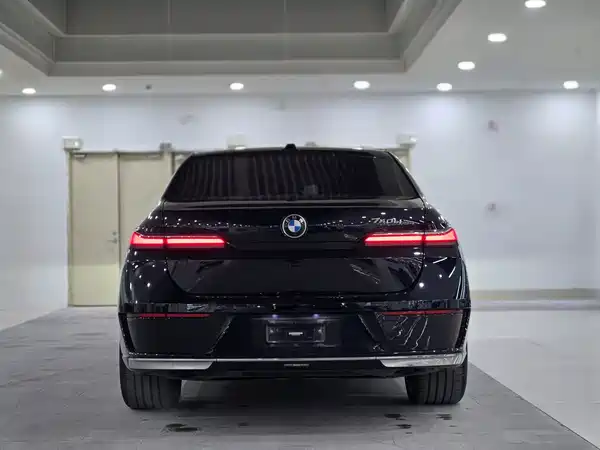 BMW 7 Series 2023