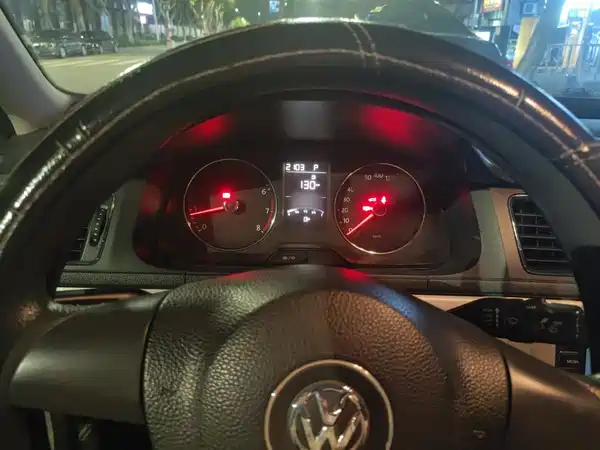 Volkswagen Lavida 2015