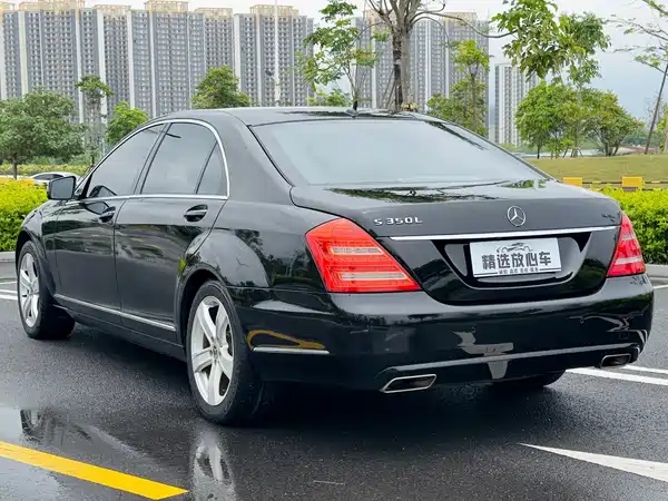 Mercedes-Benz S-Class 2012
