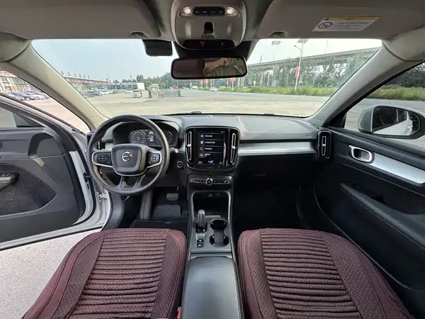 Volvo XC40 2020