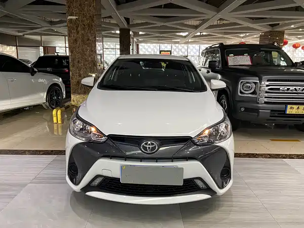 Toyota Yaris L 2023