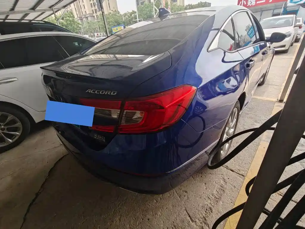 Honda Accord 2020 — фото 15