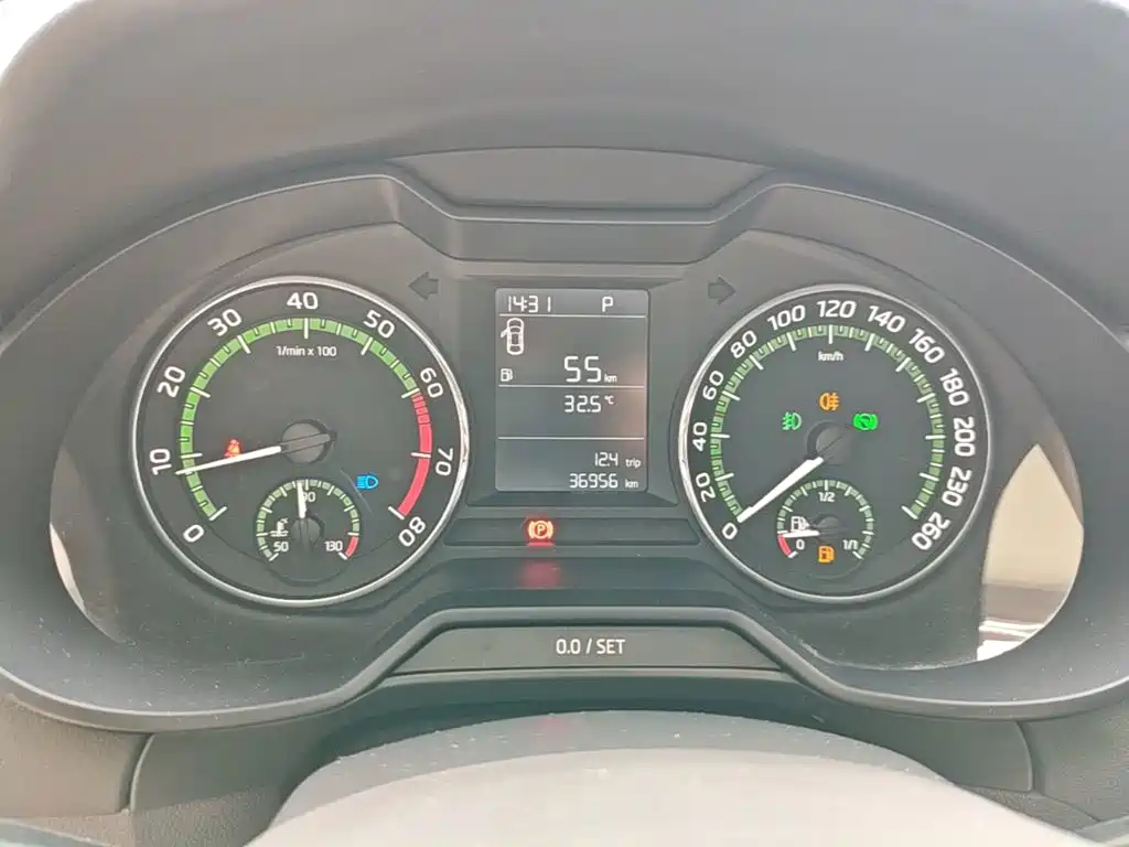 Skoda Octavia 2018 — фото 12