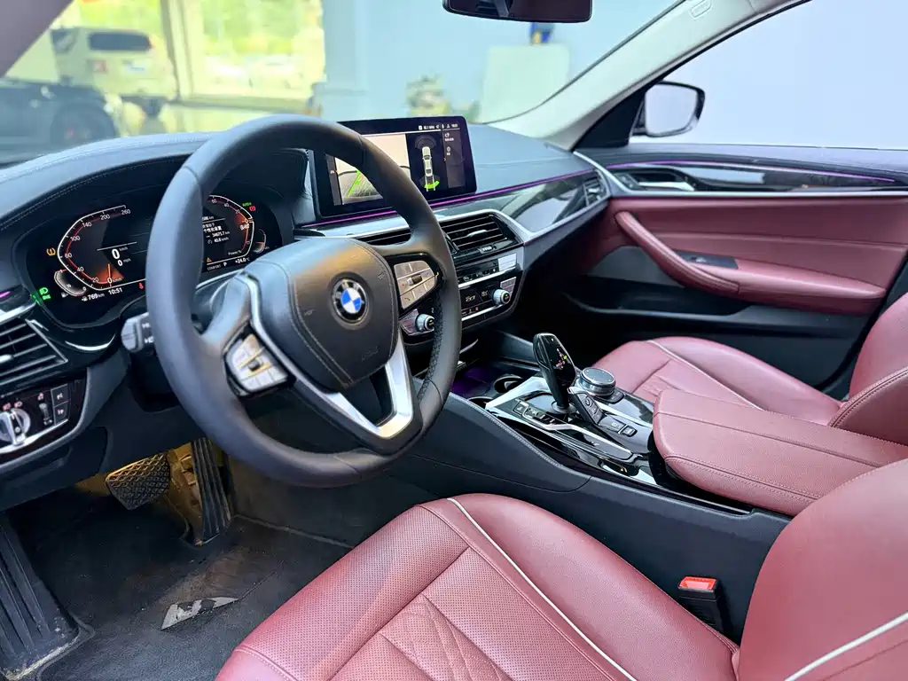 BMW 5 Series 2023