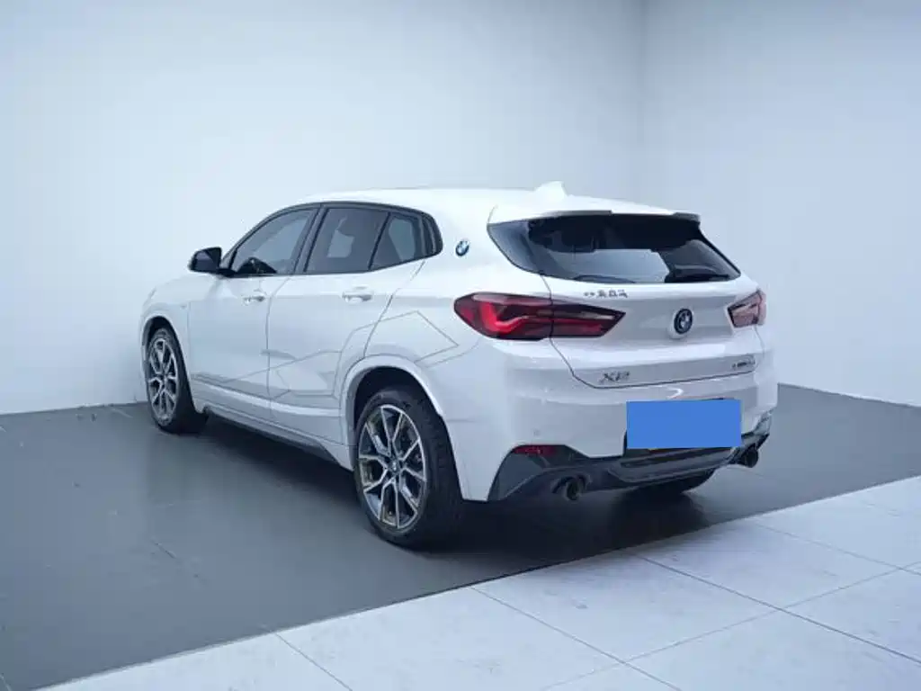 BMW X2 2023 — фото 5