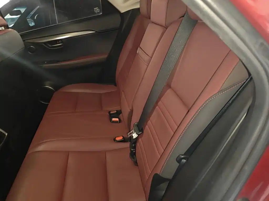 Lexus NX 2018 — фото 17