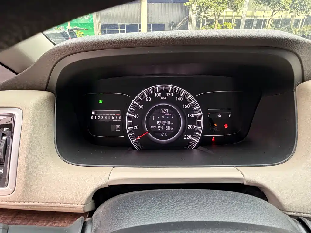 Honda Odyssey 2015 — фото 9