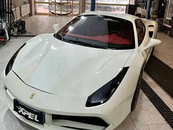 Ferrari 488 2018