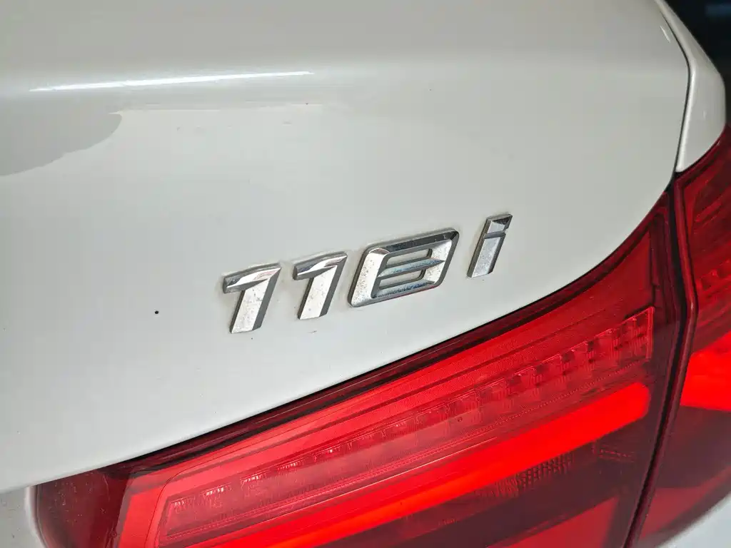 BMW 1 Series 2019 — фото 18