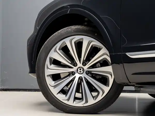 Bentley Bentayga 2026