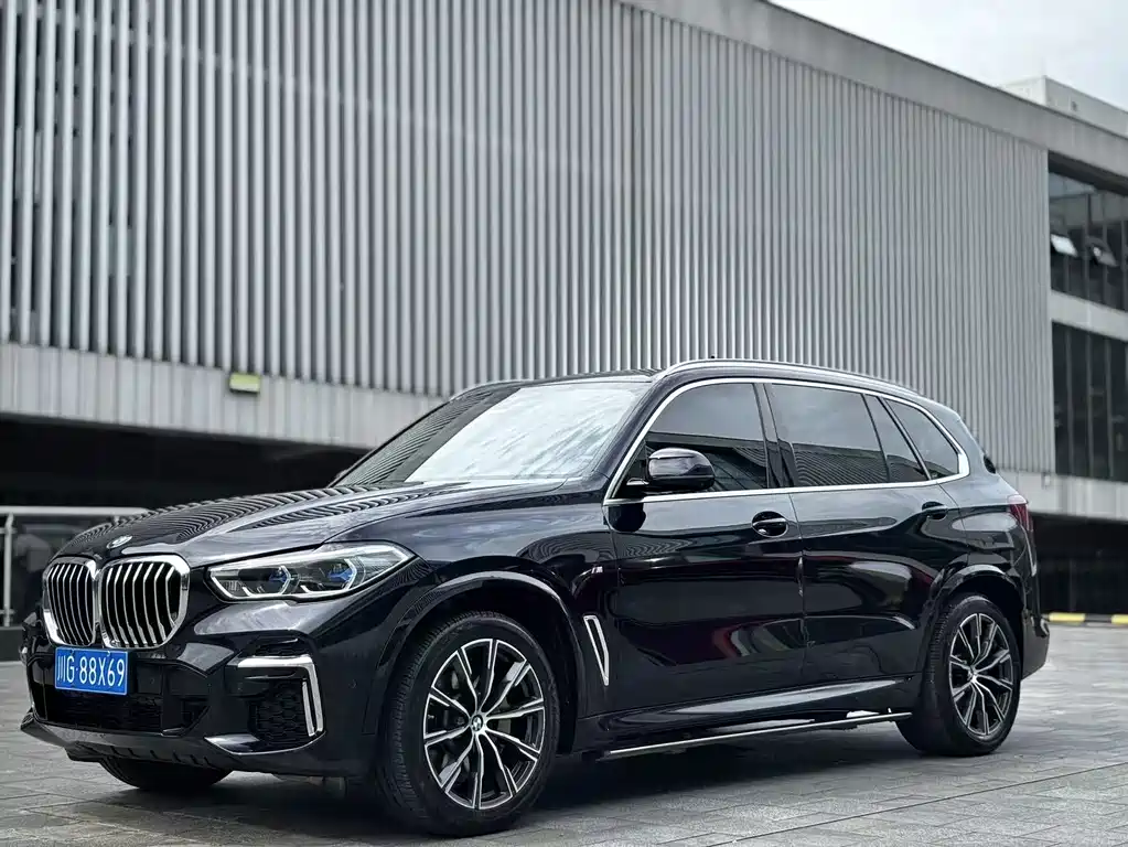 BMW X5 2023 — фото 1
