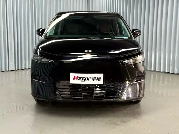 XPeng X9 2024