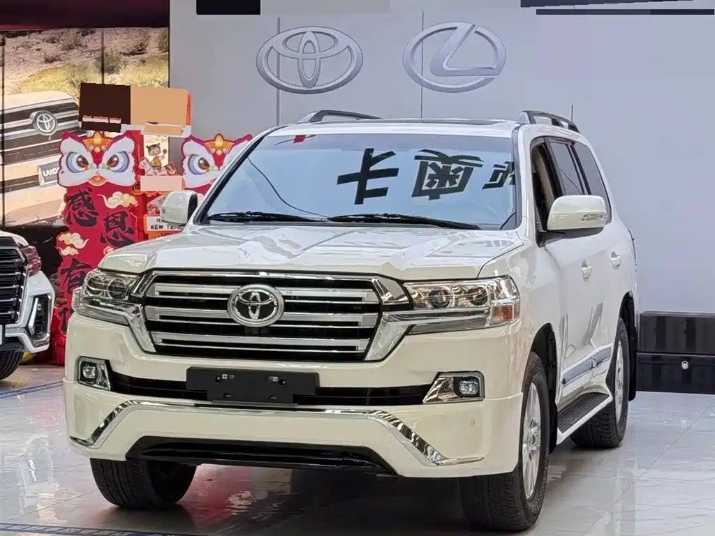 Toyota Land Cruiser 2014 — фото 1