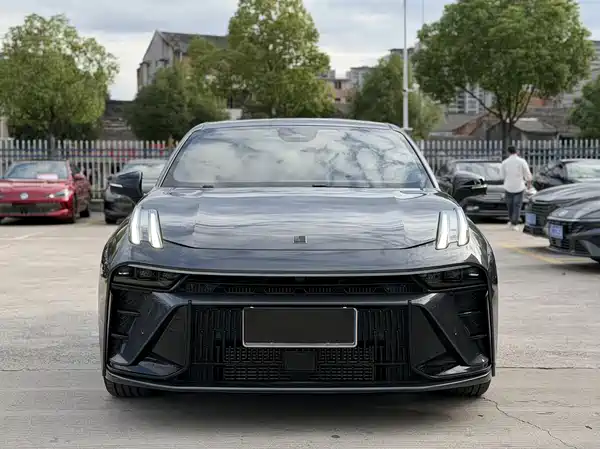 Lynk & Co 03 2023