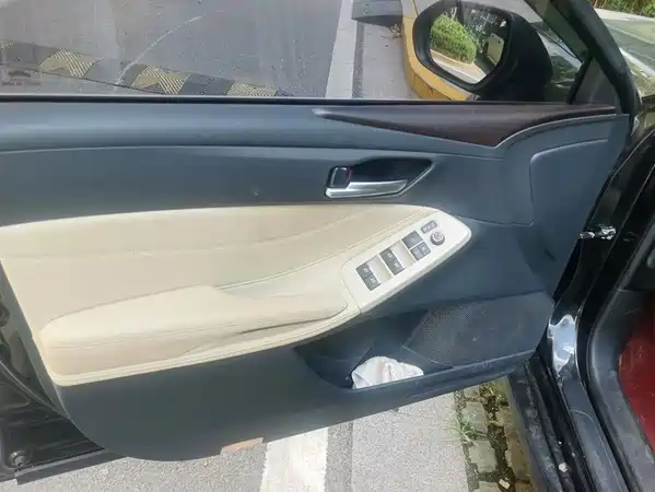 Toyota Avalon 2020