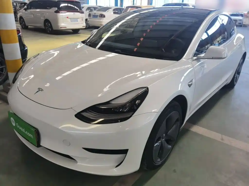 Tesla Model 3 2019 — фото 1