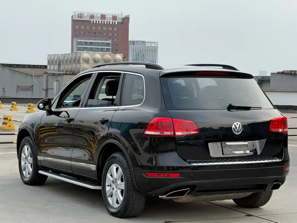 Volkswagen Touareg 2015 — фото 6