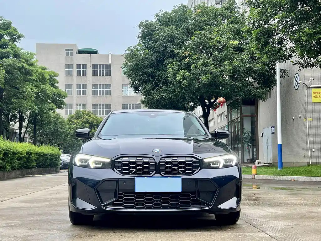 BMW 3 Series 2024
