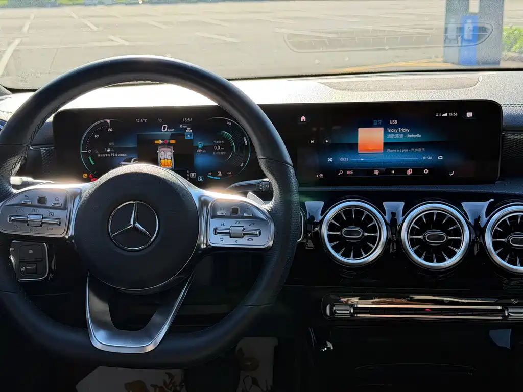 Mercedes-Benz A-Class 2023 — фото 15