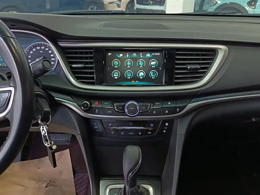 Buick Excelle 2019 — фото 13