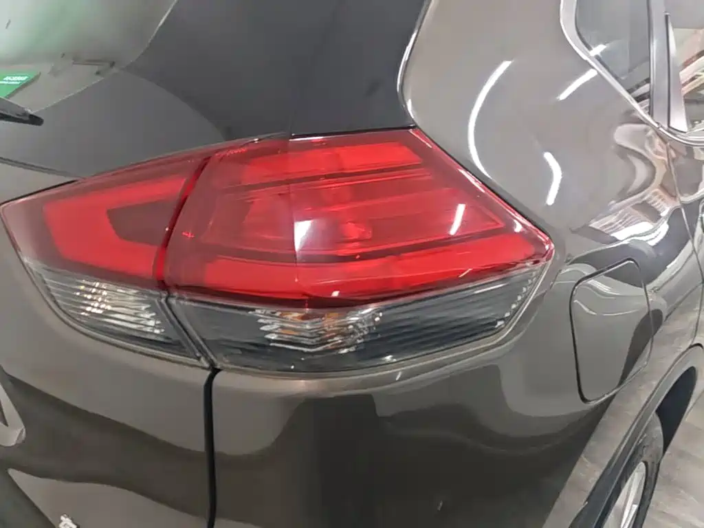 Nissan X-Trail 2018 — фото 8