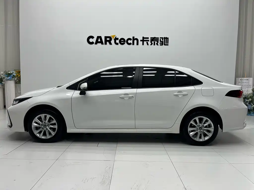 Toyota Corolla 2025 — фото 15
