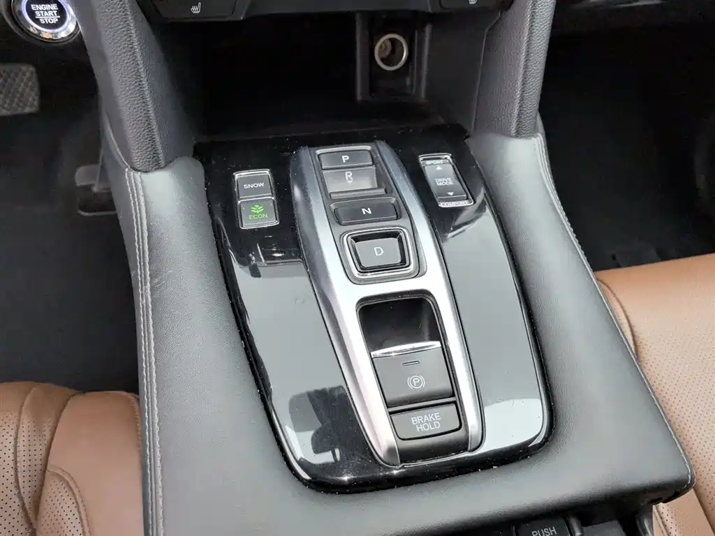 Honda UR-V 2018 — фото 13