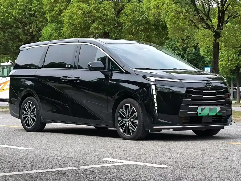 GAC Motor E8 PHEV 2024 — фото 3