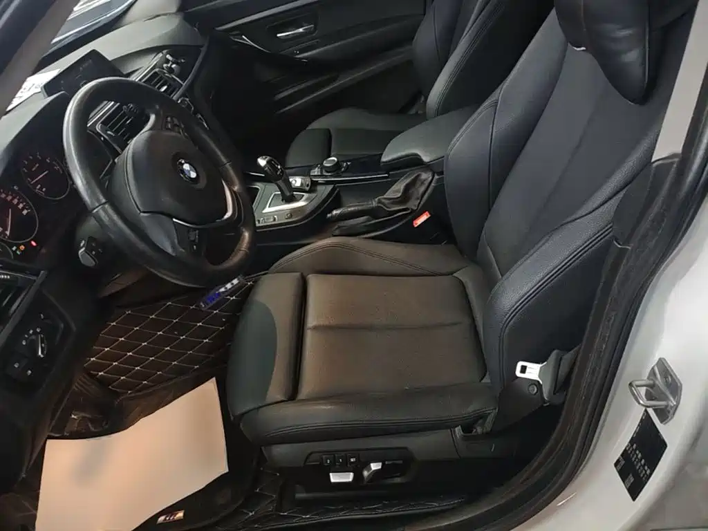 BMW 3 Series GT 2017 — фото 15