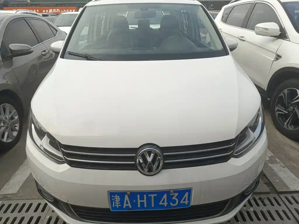 Volkswagen Touran 2014