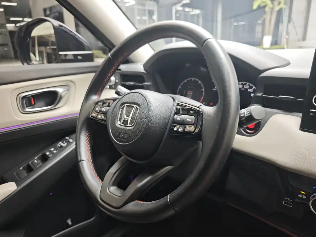 Honda Vezel 2022 — фото 13