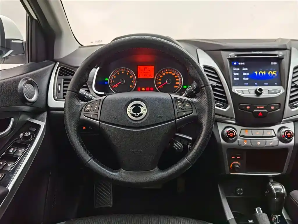 SsangYong Korando 2013 — фото 14