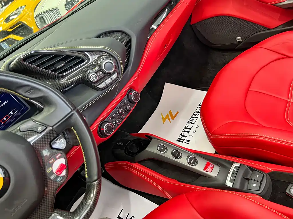 Ferrari 488 2019 — фото 11