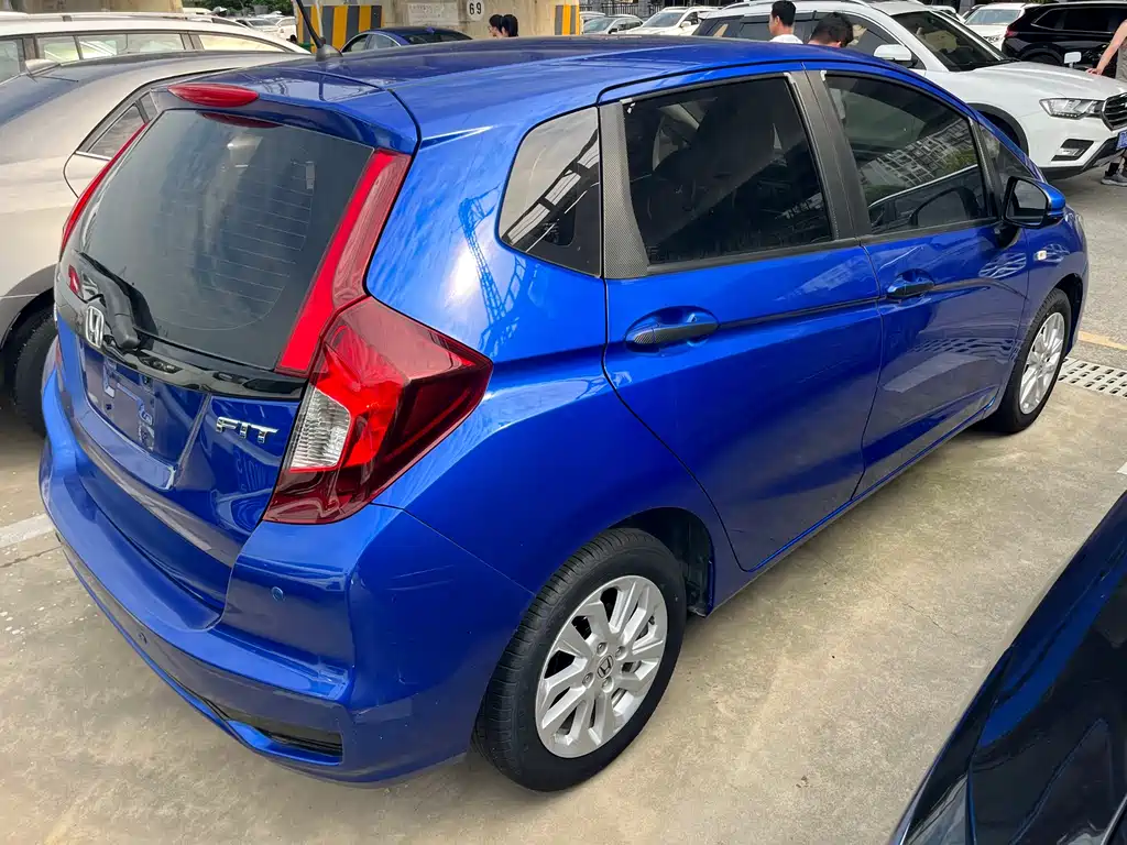 Honda Fit 2018 — фото 9
