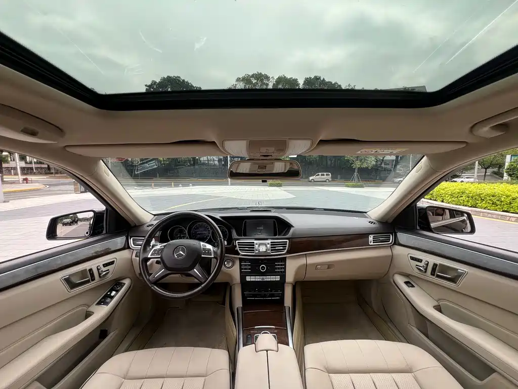 Mercedes-Benz E-Class 2016 — фото 11