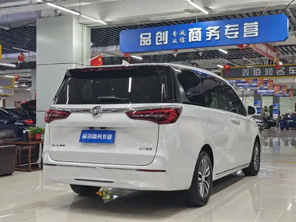Buick GL8 2023